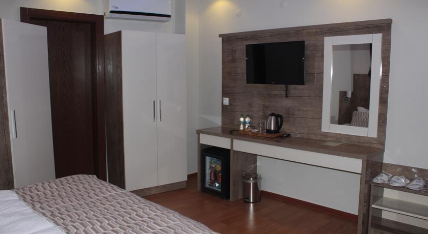 Vera Hotel บานเดียร์มา ภายนอก รูปภาพ